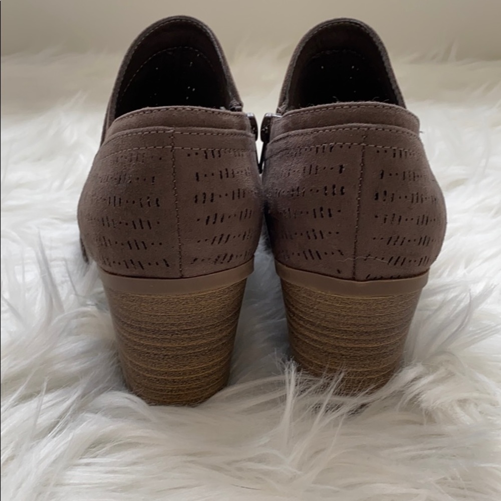 Booties - Picture 4 of 5